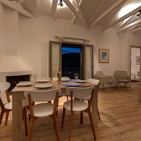 Kosyforema Villas 지아로바 외부 사진